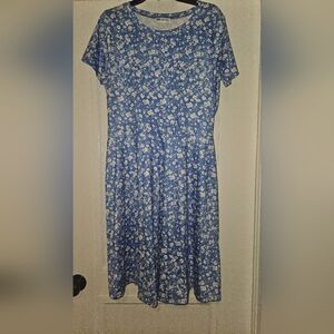 Chic Blue and White Floral Midi Dress